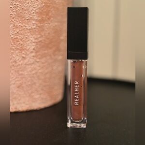 RealHer Long Lasting Lip Gloss in Authentic